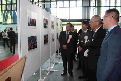 紀(jì)念中日邦交正?；?5周年圖片展在福岡舉行