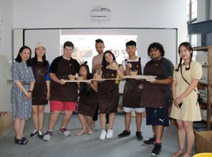 建筑工程與設(shè)計(jì)學(xué)院開展中美大學(xué)生陶藝文化交流活動(dòng)