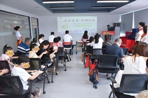 人保壽險三明市中心支公司開展 傾聽心語 孤獨癥兒童書畫評選活動